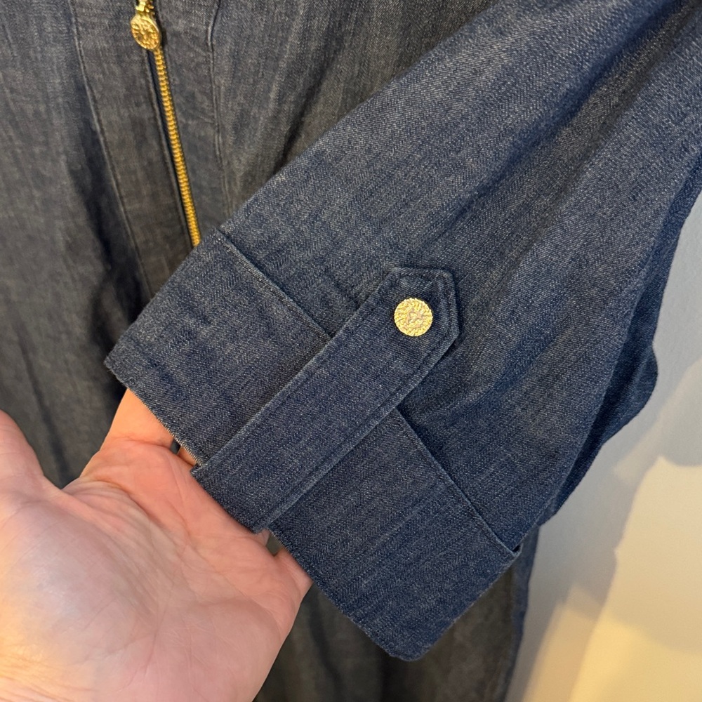 Anne Klein Denim Shift Dress Blue Zip Front Roll Tab Sleeve Chambray Size 12 - Picture 6 of 6